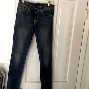 R jeans. Skinny. Dark wash. Made in Italy. Size 27.
